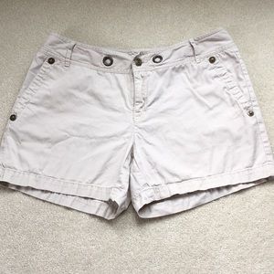 MICHAEL Michael Kors Cream Cotton Shorts | Size 10